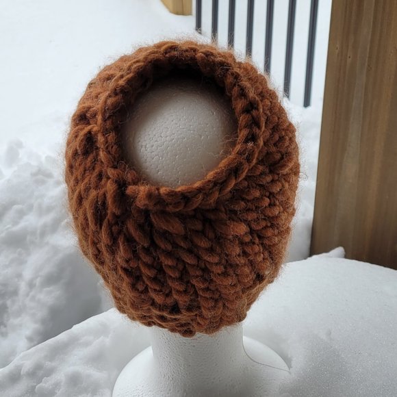Hand Knitted Wool Ponytail Hat , One Size, cinnamon color - Picture 5 of 7
